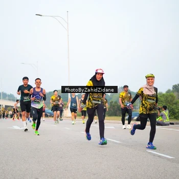 Runner Photo 6660669