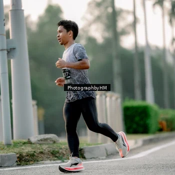 Runner Photo 6660671