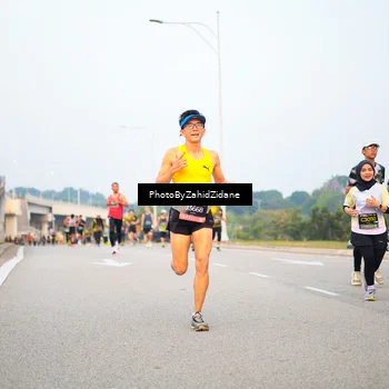 Runner Photo 6660700