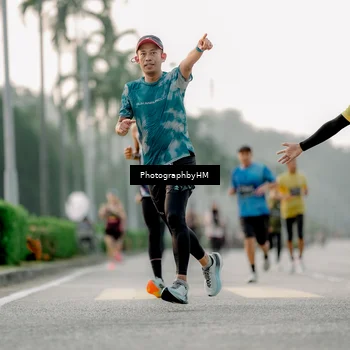 Runner Photo 6660737