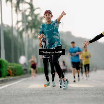 Runner Photo 6660744