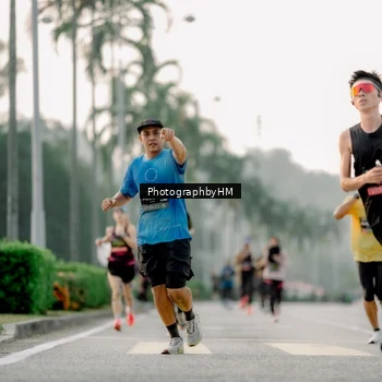 Runner Photo 6660756