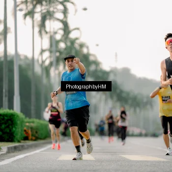 Runner Photo 6660757