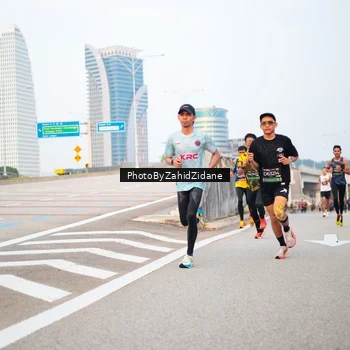Runner Photo 6660888