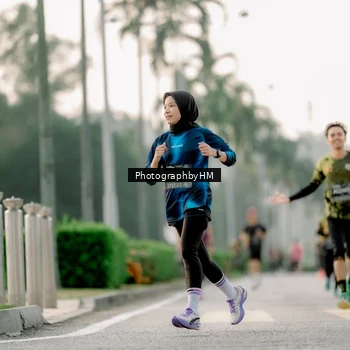 Runner Photo 6660900