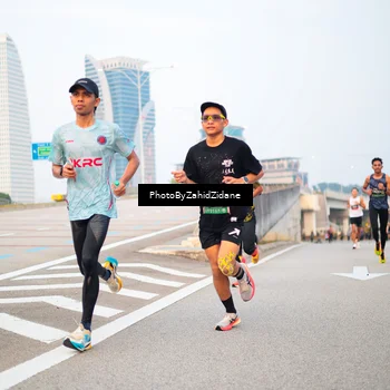 Runner Photo 6660972