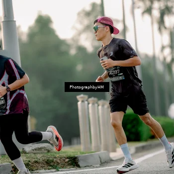 Runner Photo 6661000