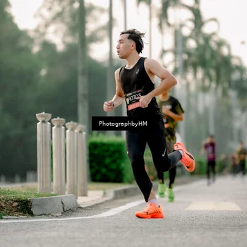 Runner Photo 6661018