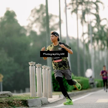 Runner Photo 6661022