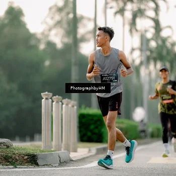 Runner Photo 6661053