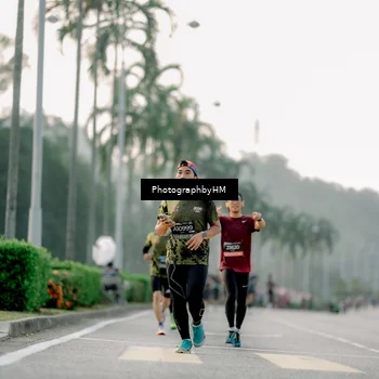 Runner Photo 6661070