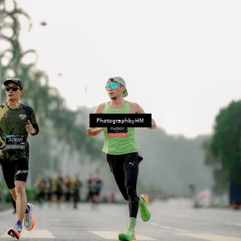Runner Photo 6661100