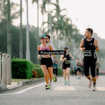 Runner Photo 6661175