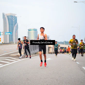 Runner Photo 6661674