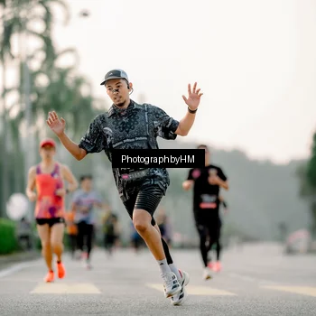 Runner Photo 6661699