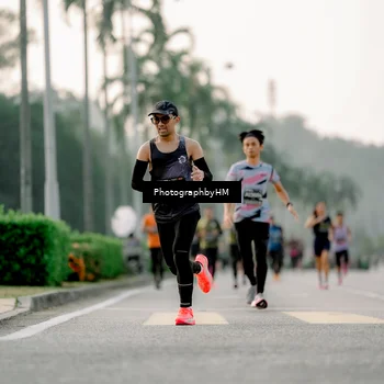 Runner Photo 6661757