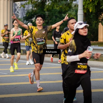 Runner Photo 6662136