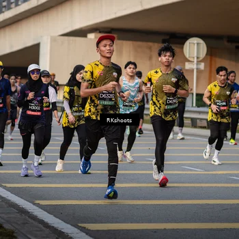 Runner Photo 6662563