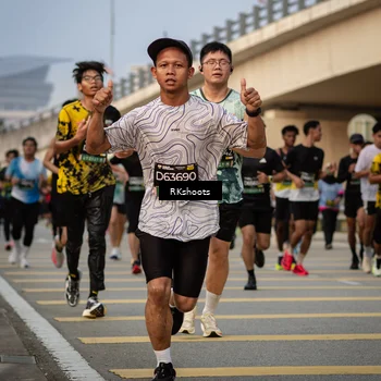 Runner Photo 6662614