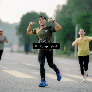 Runner Photo 6663051