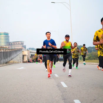 Runner Photo 6663063
