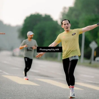 Runner Photo 6663066