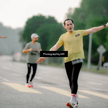 Runner Photo 6663067