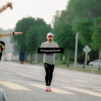Runner Photo 6663075