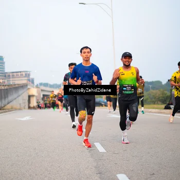 Runner Photo 6663082