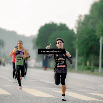 Runner Photo 6663106