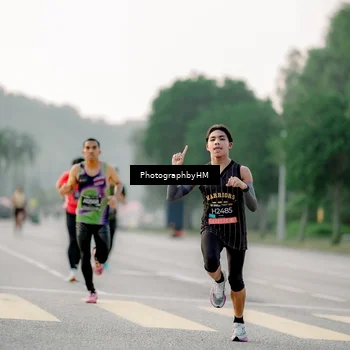 Runner Photo 6663107