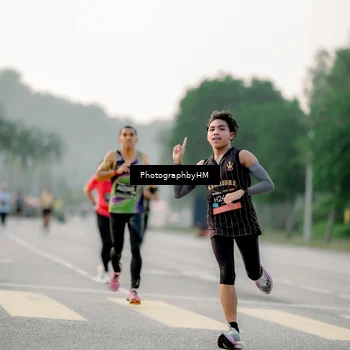 Runner Photo 6663110
