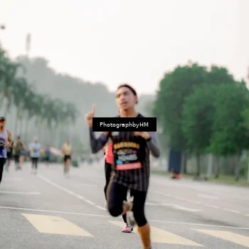 Runner Photo 6663111