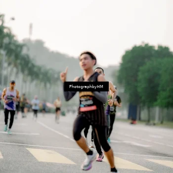 Runner Photo 6663115