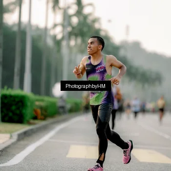 Runner Photo 6663121