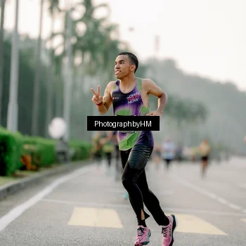 Runner Photo 6663122