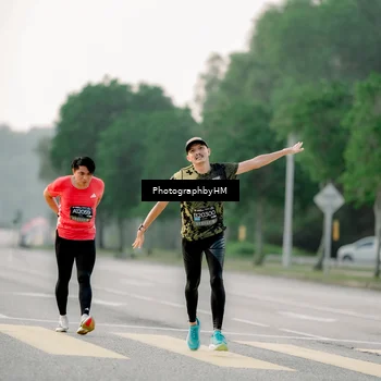 Runner Photo 6663133