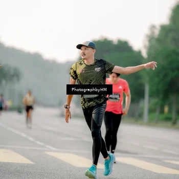 Runner Photo 6663135