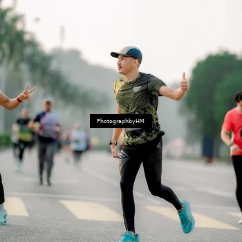 Runner Photo 6663144