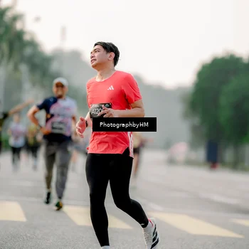 Runner Photo 6663153