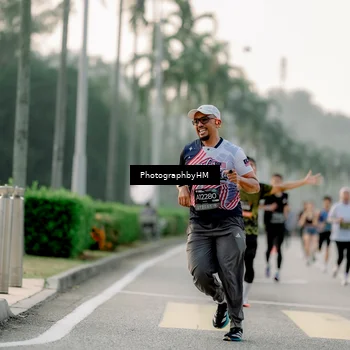 Runner Photo 6663163