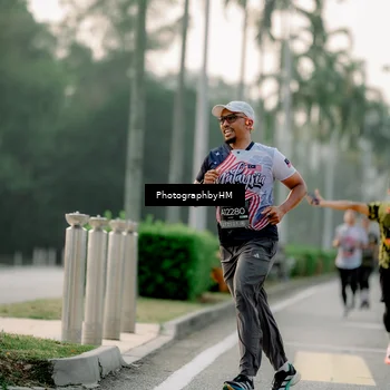 Runner Photo 6663171