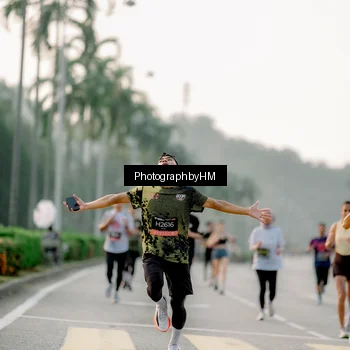 Runner Photo 6663177