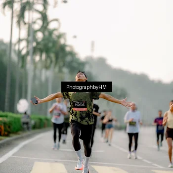 Runner Photo 6663181