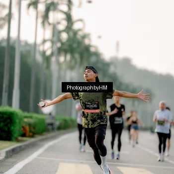 Runner Photo 6663182