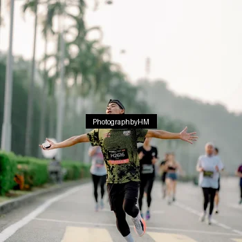 Runner Photo 6663188