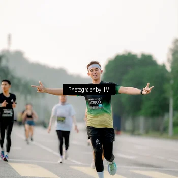 Runner Photo 6663190