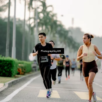 Runner Photo 6663207