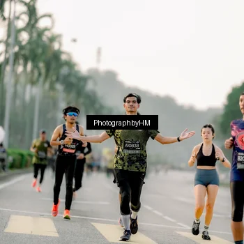 Runner Photo 6663242