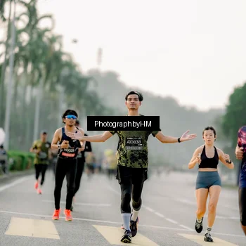 Runner Photo 6663243